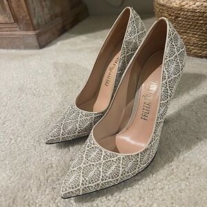 Palter DeLiso Dapper Last heels